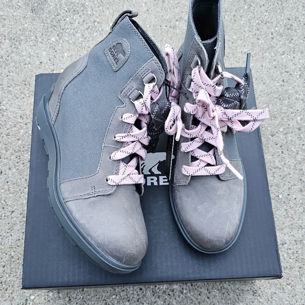 Sorel Evie Ankle lace Waterproof boots women's size 9